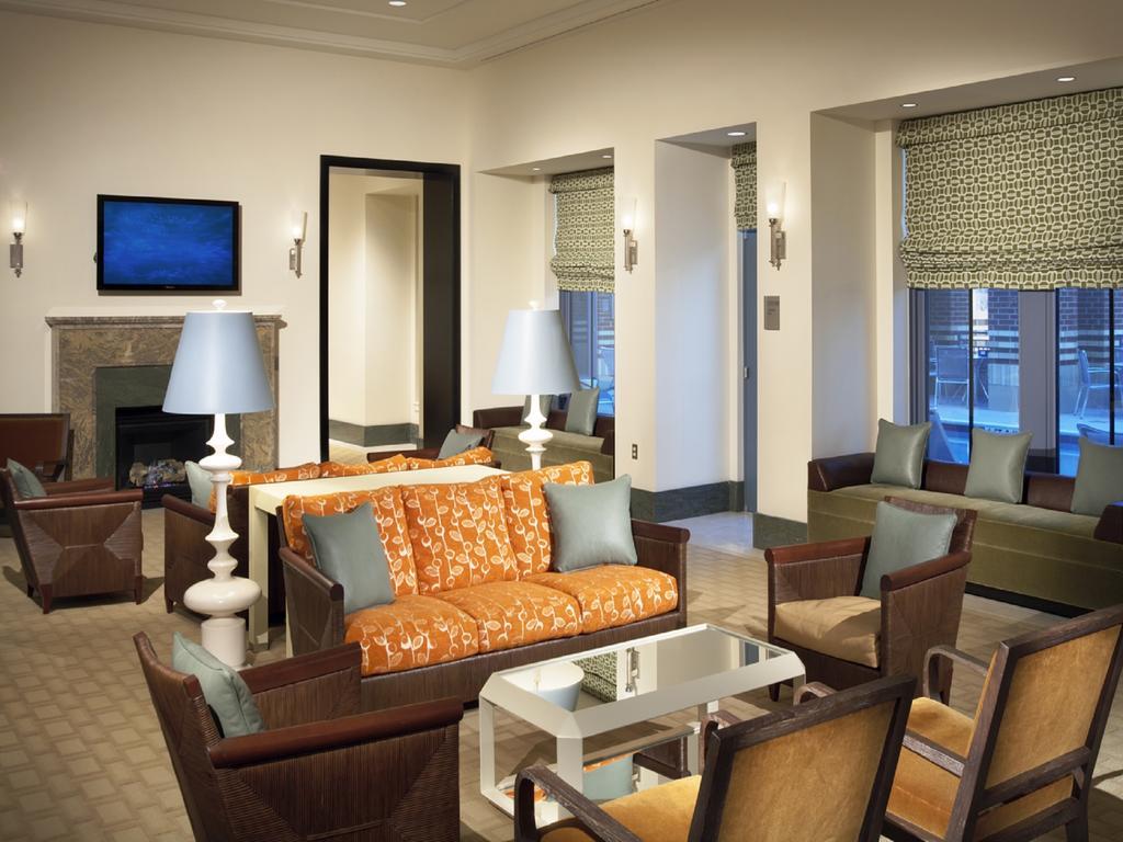 Global Luxury Suites Metropolitan Park 阿林顿 外观 照片
